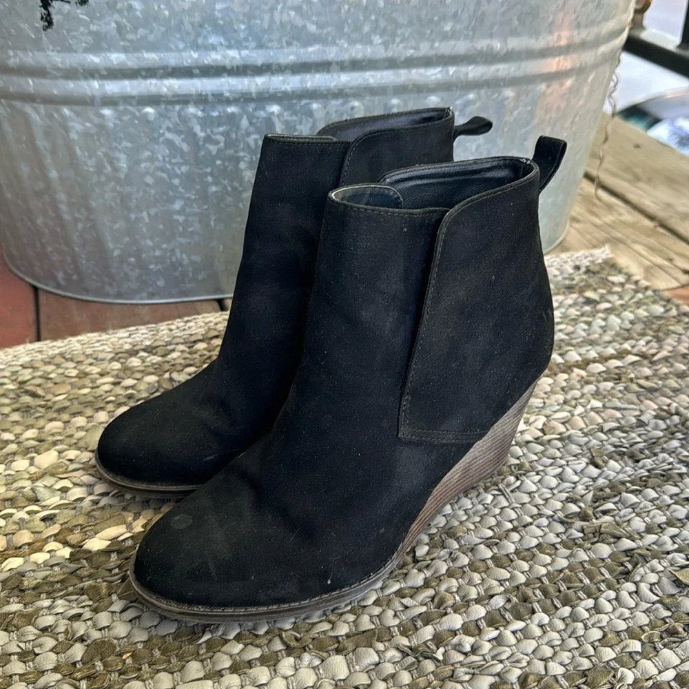 Merona Black Suede Ankle Boot Wedges